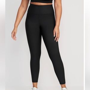 2 pairs of Old Navy- Powersoft High Rise leggings